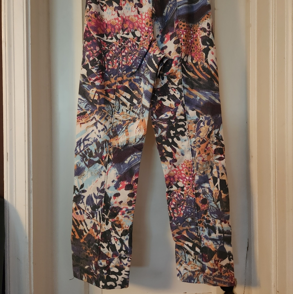 Woman pants - Picture 2 of 3